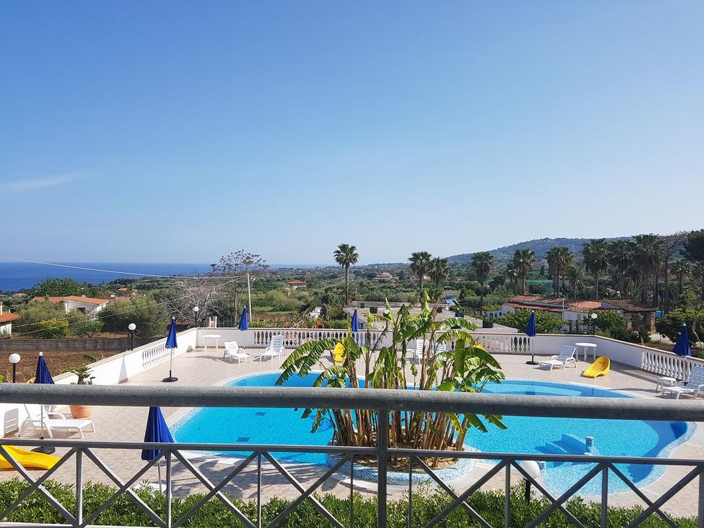 Hotel Eolo Capo Vaticano Exterior photo