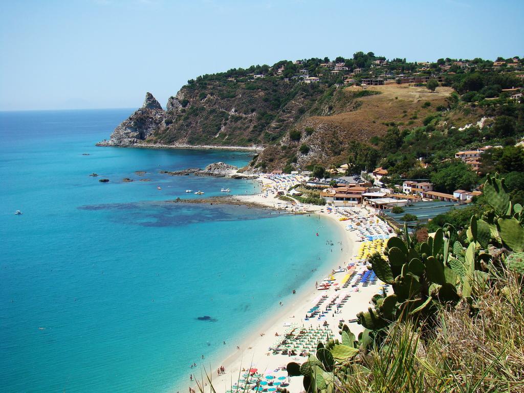 Hotel Eolo Capo Vaticano Exterior photo